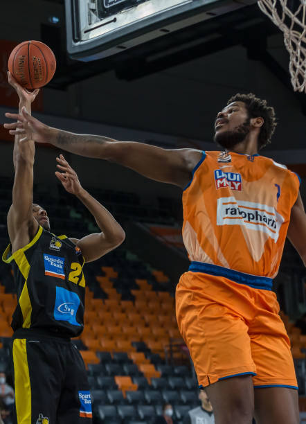 德里的表现 德里的表现