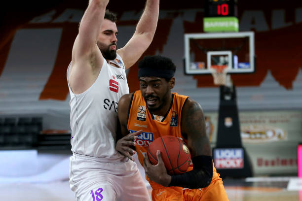 足球的整体 足球的整体