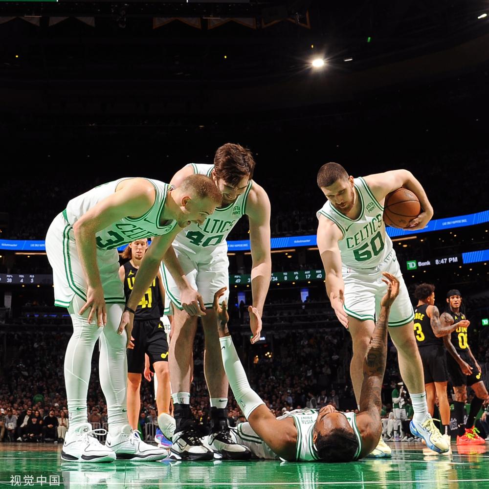 字母哥的早 字母哥的早